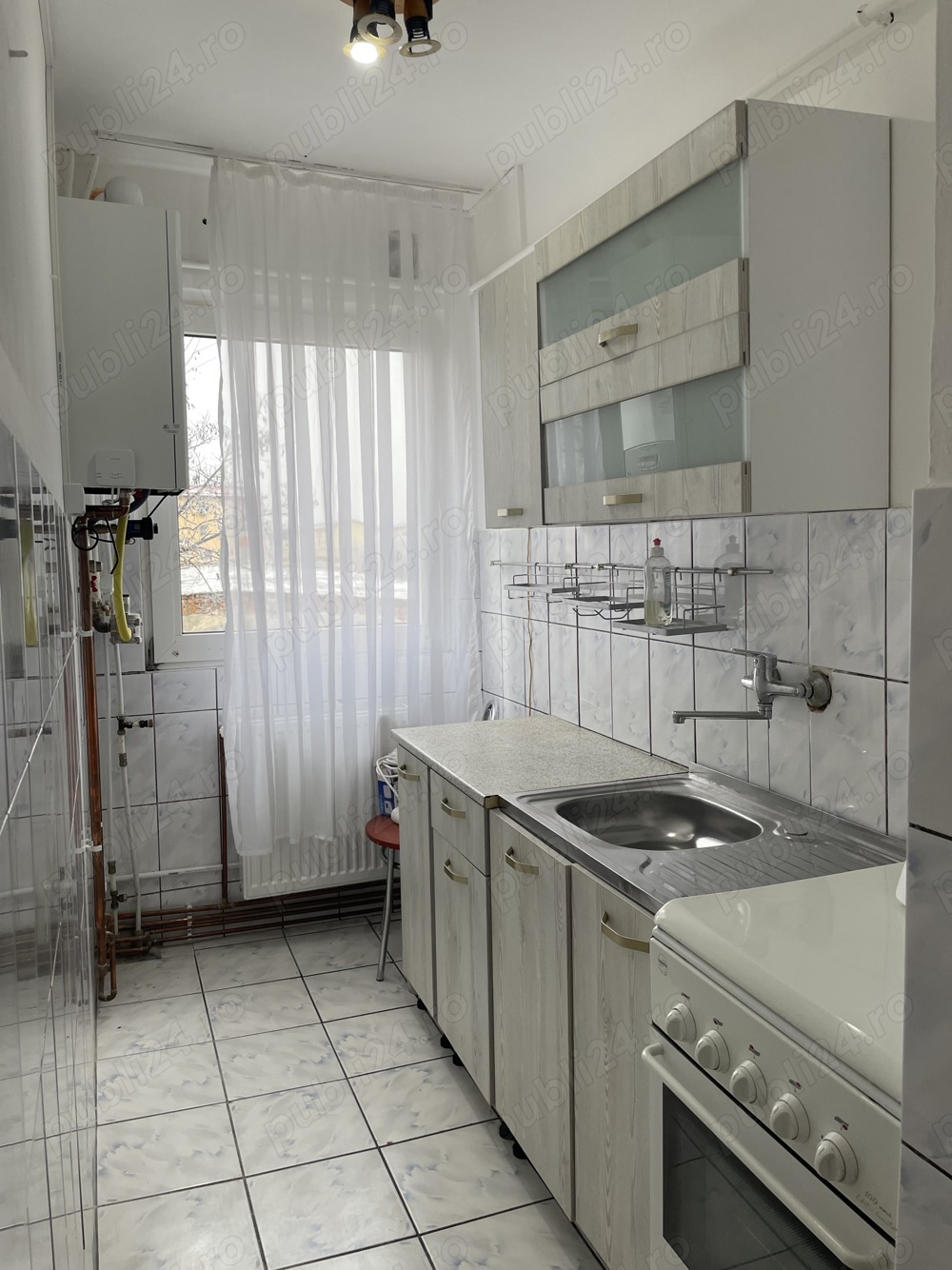 PROPRIETAR, ofer spre închiriere apartament cu 2 camere