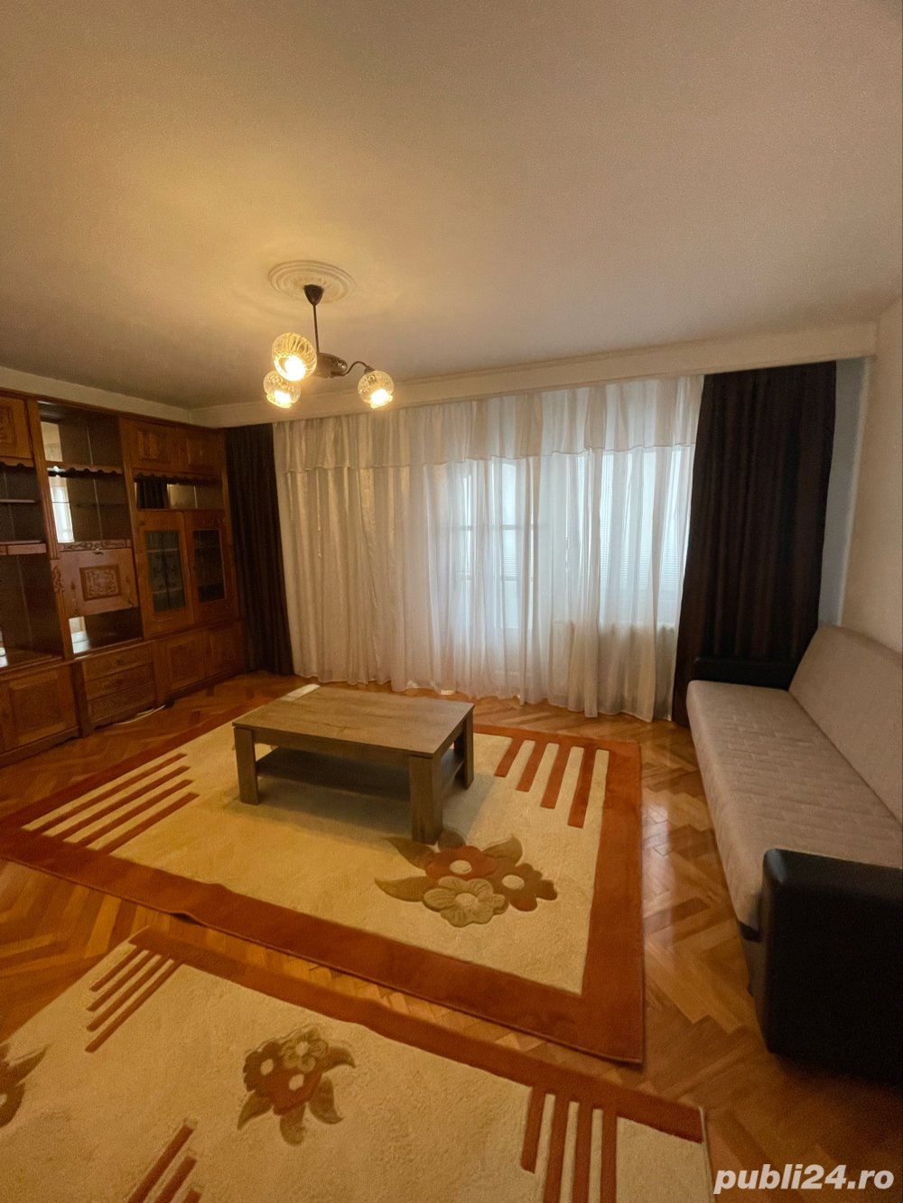 Apartament cu 3 camere zona Vlaicu