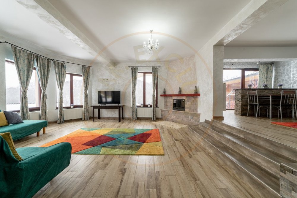 Casa spațioasă cu 6 camere și teren generos, lângă pădure - Valea Ursului/Argeș