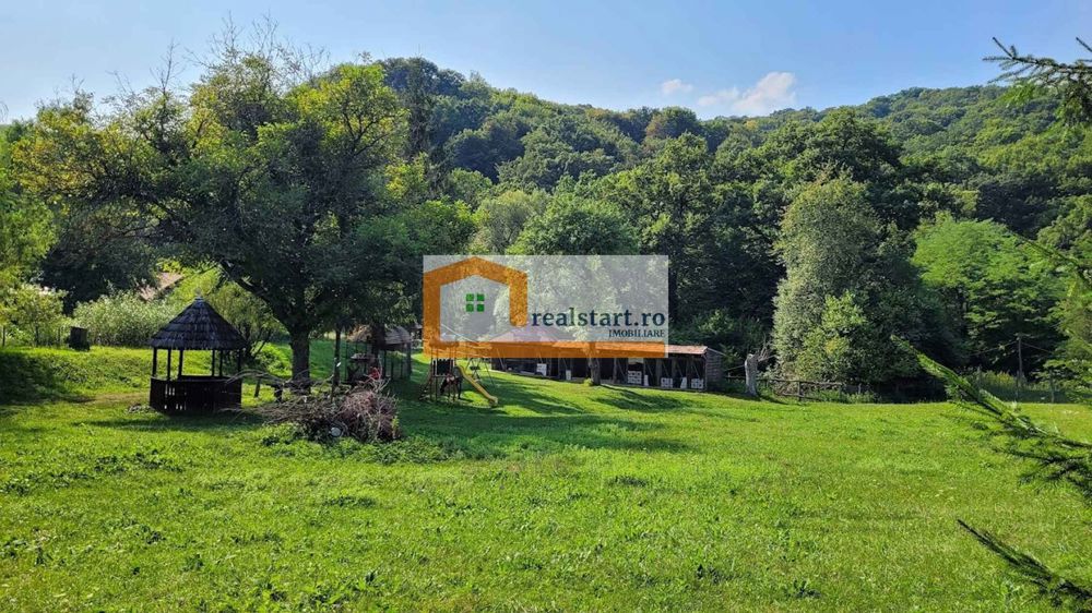 Ideal Evenimente Private, restaurant, pensiune, 1,8ha teren, padure