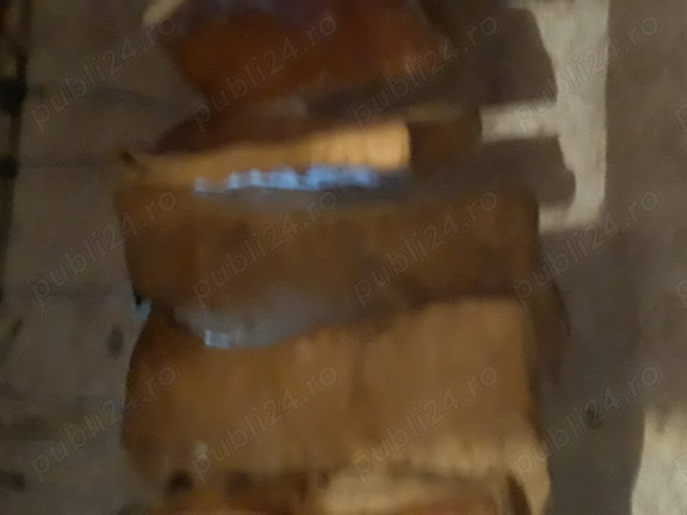 Vând slănină afumată.