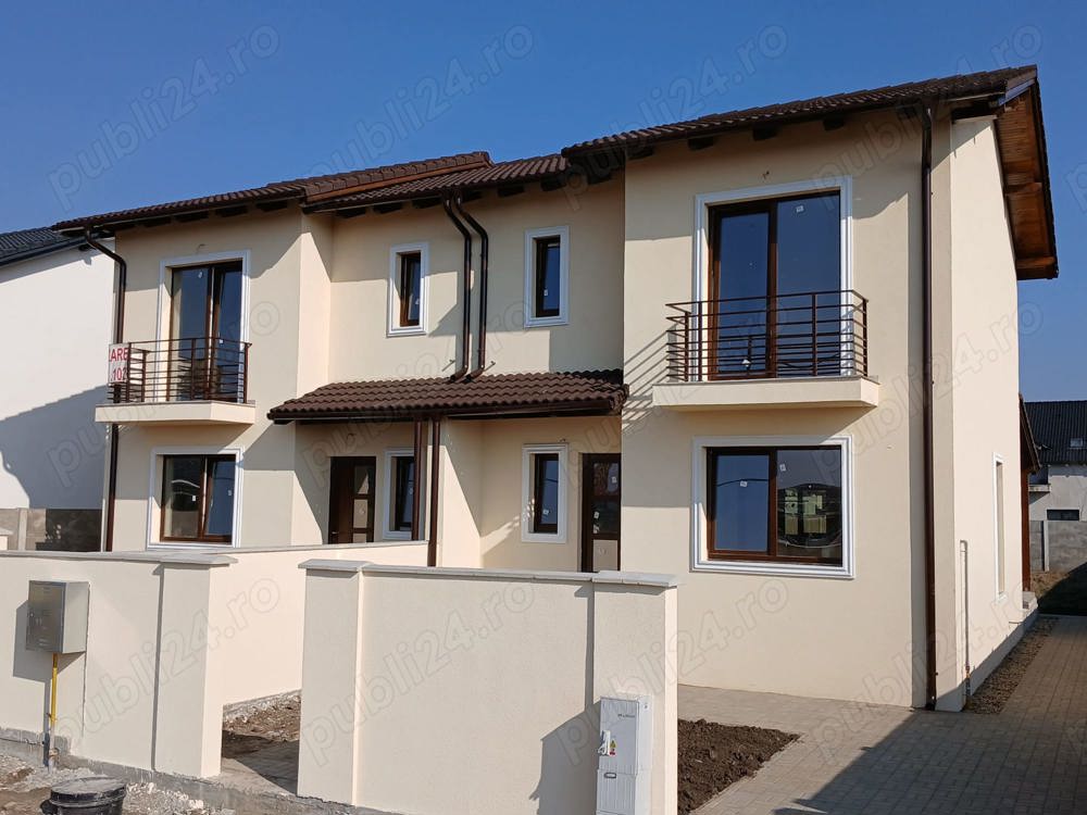 Duplex 4 camere in Salacaz