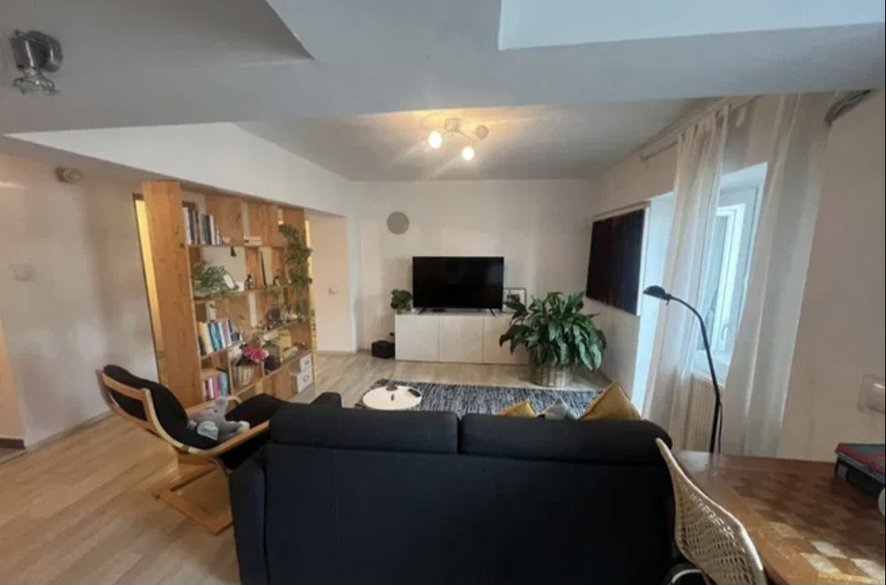 Apartament 2 camere 8/9 Bdul Unirii, Zepter.