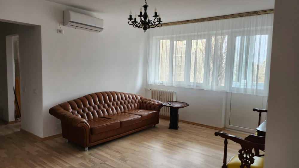 Apartament 3 camere semidecomandat, 4/9, Drumul Taberei, Bdul Timisoara.