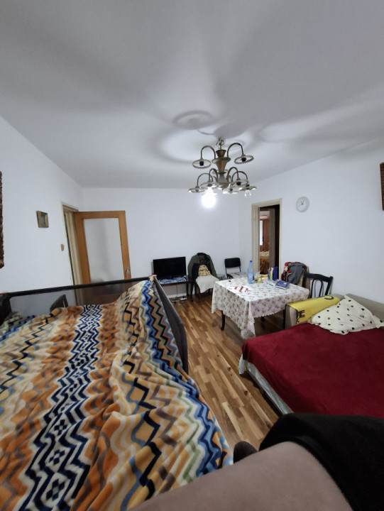 3 camere 2/4, garaj, centrala, anvelopat, Drumul Taberei