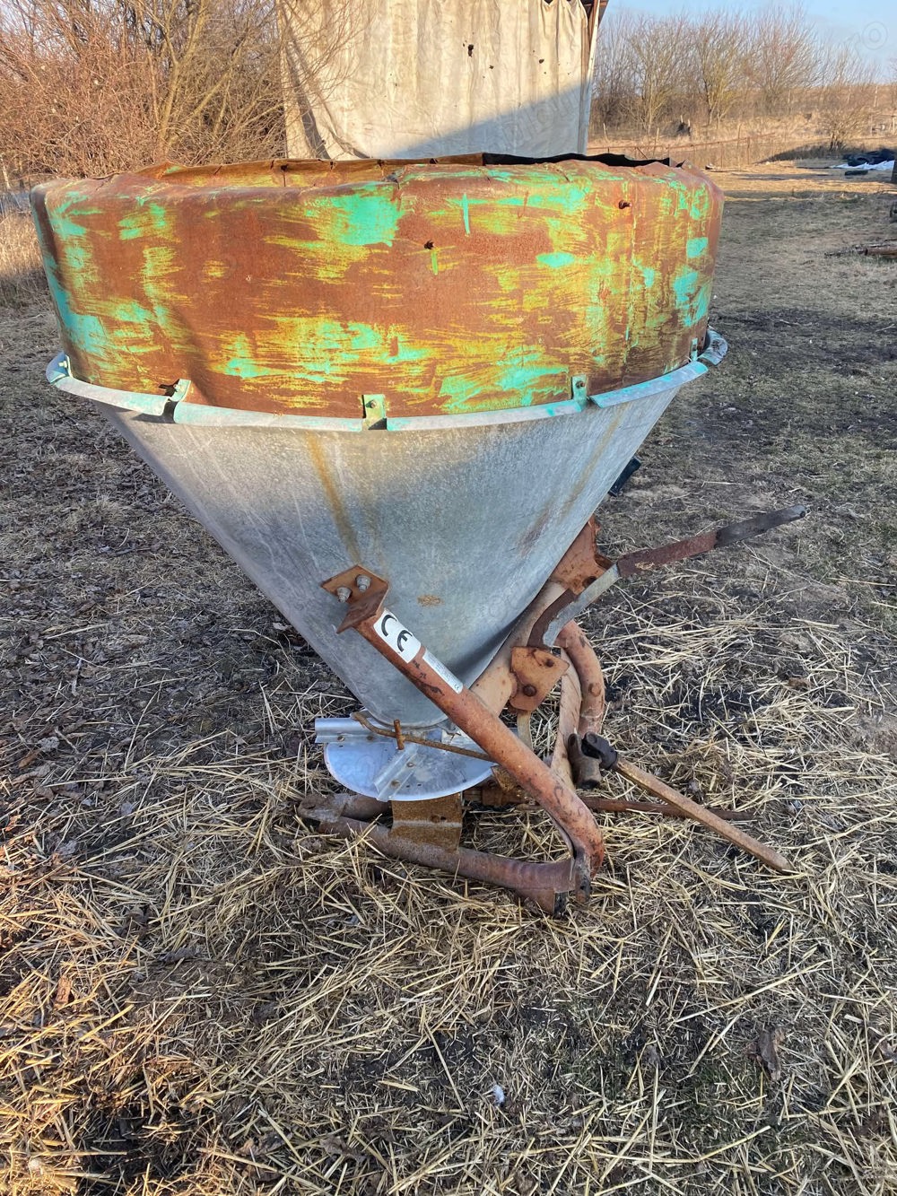 Vand mig de imprastiat ingrasamant chimic 600 L