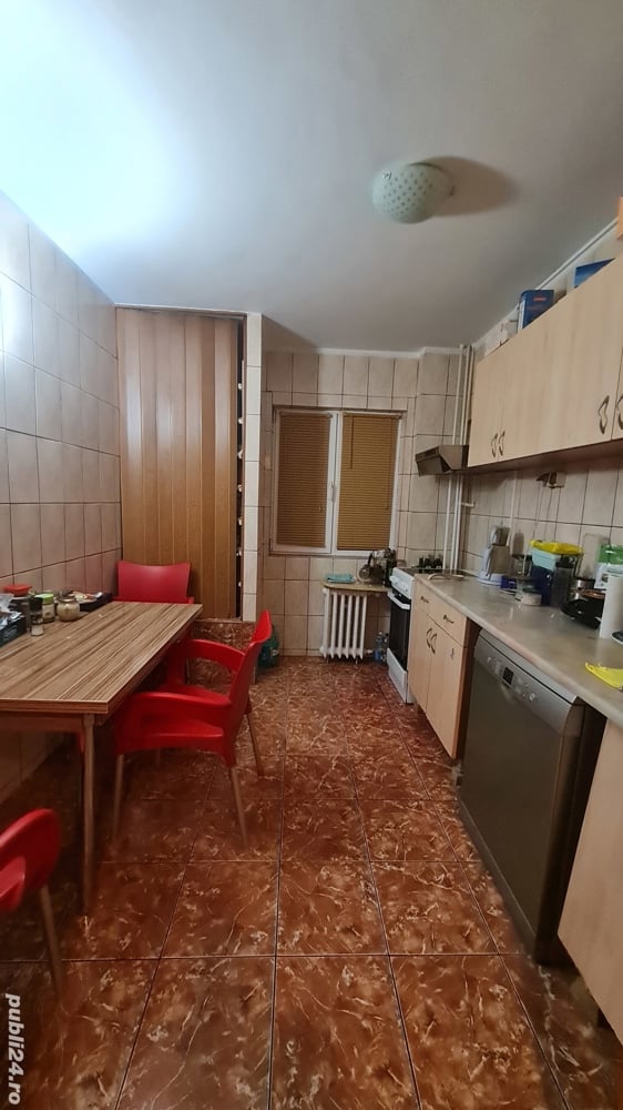 3 camere, Pantelimon Cora