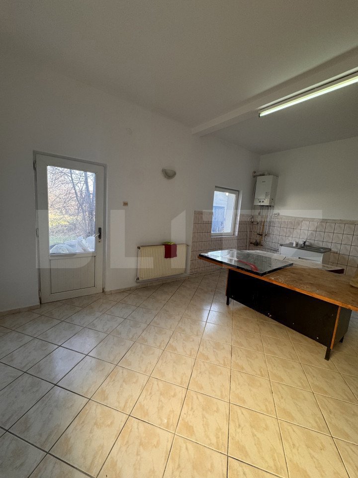 Casa individuala, 7 camere, 217 mp, 624 mp teren, zona Fratelia 