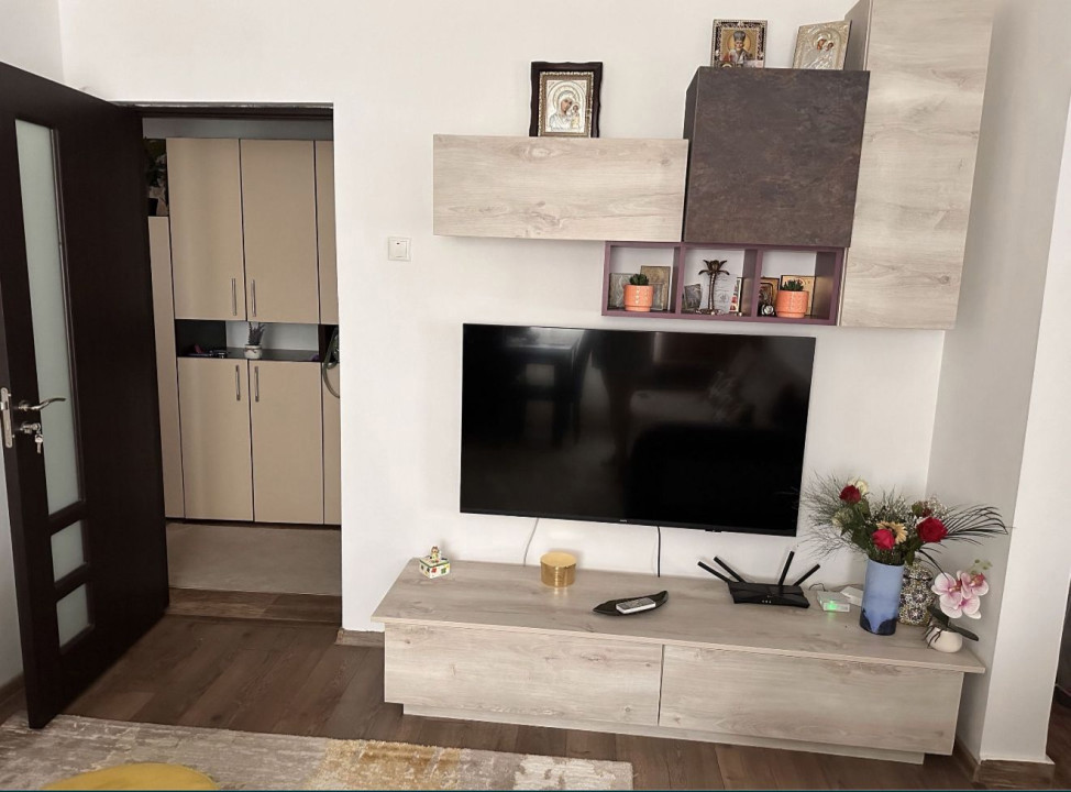 Apartament cu 3 camere, Lacul Tei