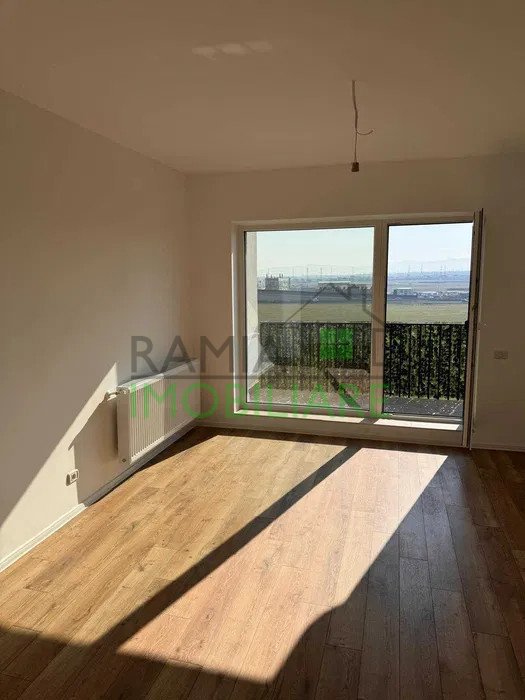 Apartament 2 camere, zona Tractorul