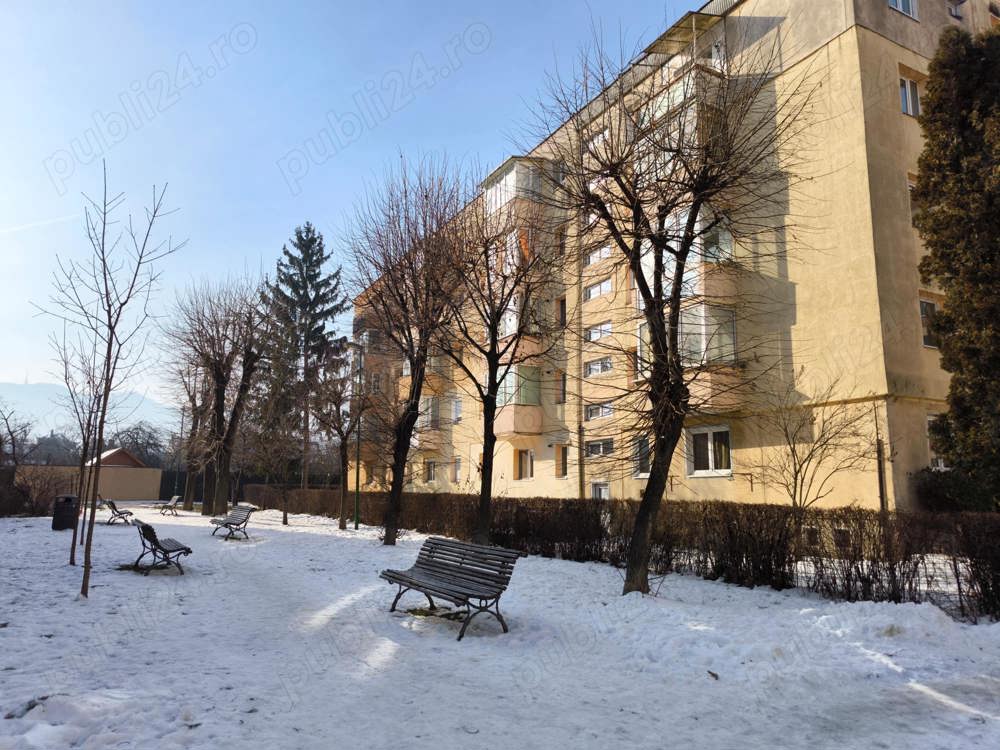 Apartament liber la vanzare, str. Avram Iancu - Brasov.