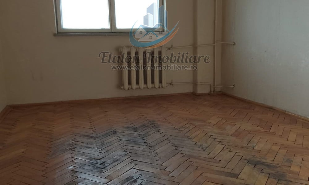 Apartament 4 camere, 2 bai, Etaj 4/4 Bloc 2005, Calea Romanului