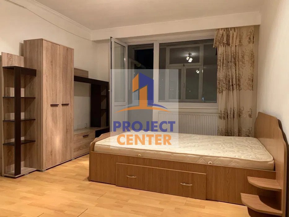 Apartament 2 camere, semicentral, Craiovei, etajul 4, cu balcon