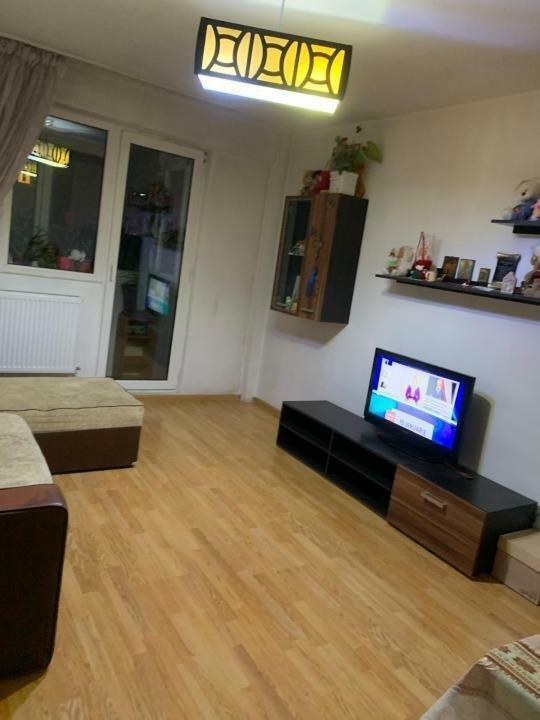 Apartament de Piata Resita ( DECOMANDAT )