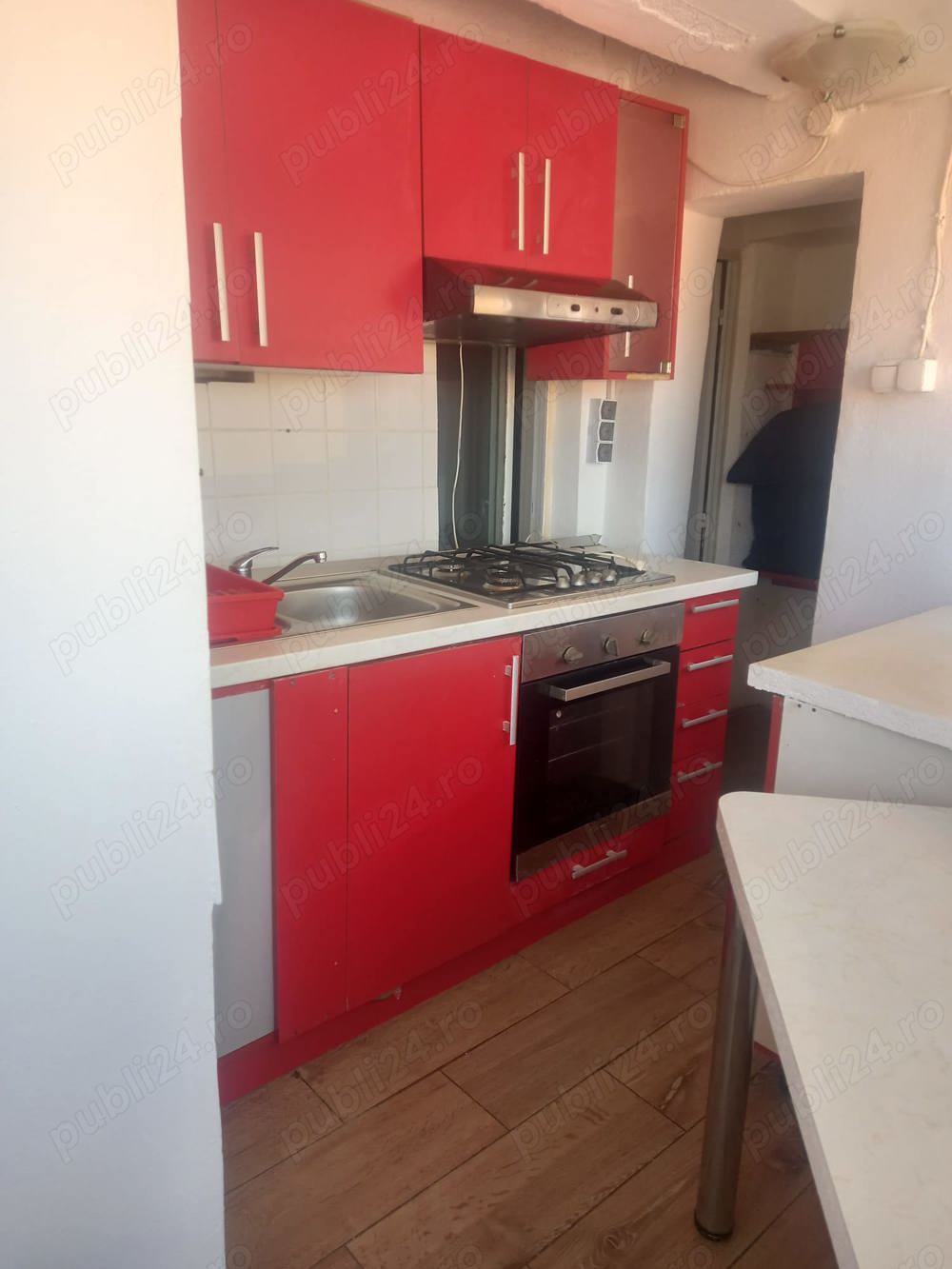 Apartament cu o camera de închiriat ultracentral in Resita