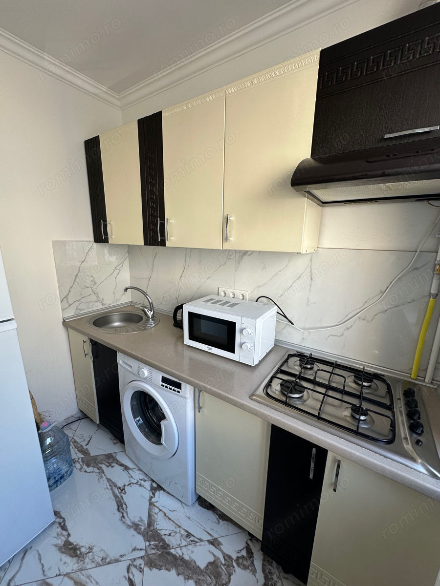 Garsoniera de inchiriat in zona 1 Mai langa metrou