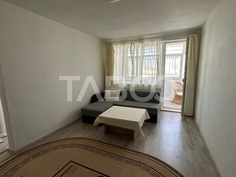 Apartament de inchiriat cu 2 camere si balcon in Mihai Viteazu