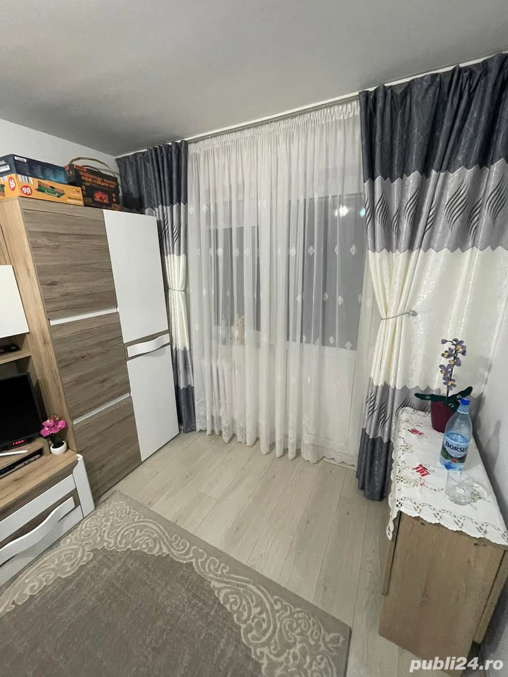 vand apartament 