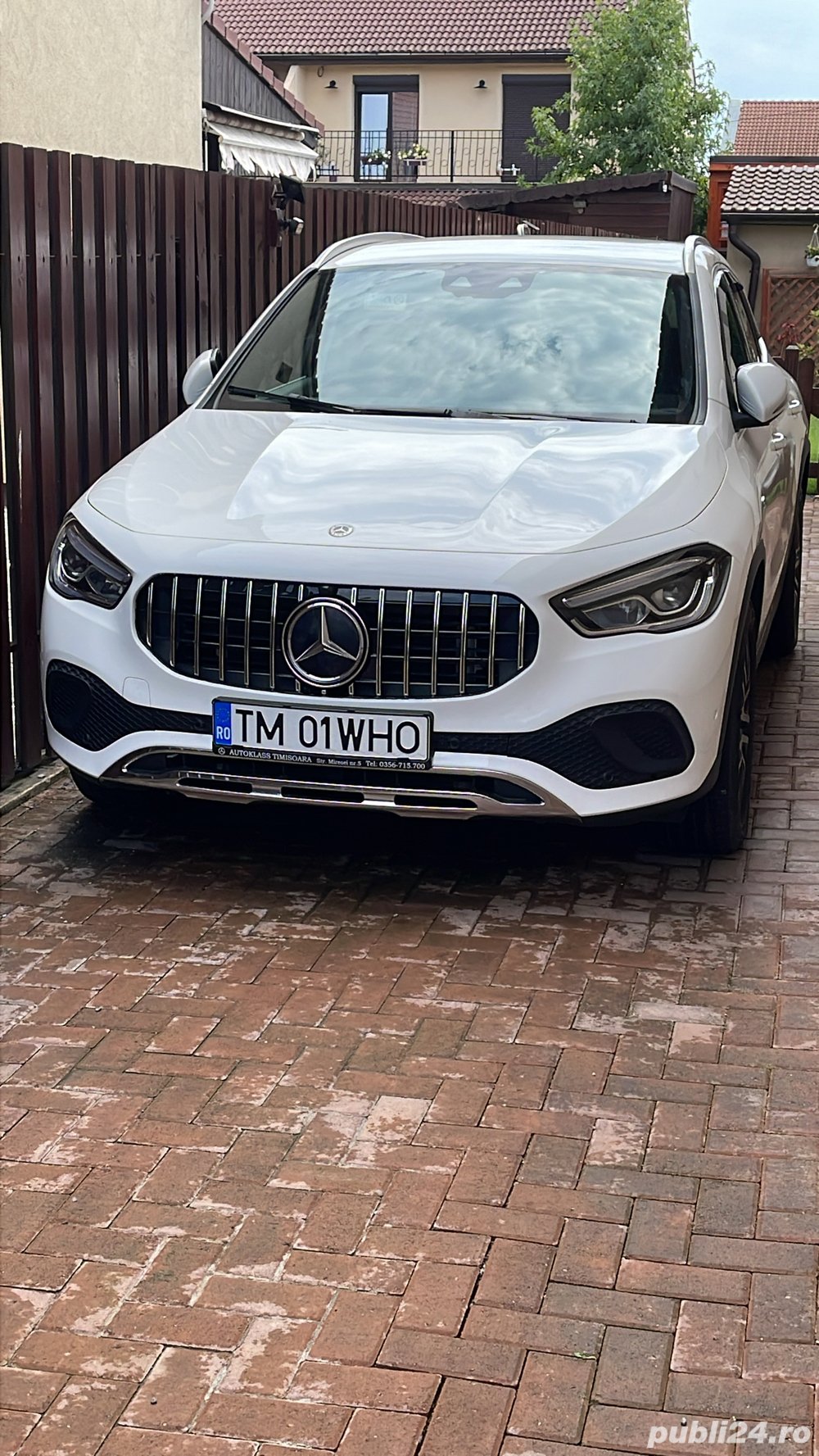 vând Mercedes GLA 4Matic,diesel,204CP