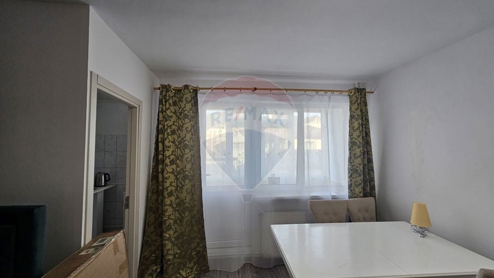 Apartament cu 1 camere de vânzare în zona Darmanesti