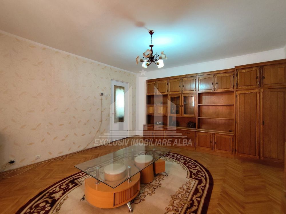 Apartament cu 3 camere, Ampoi 1