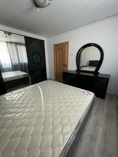 Apartament 4 camere Drumul Taberei