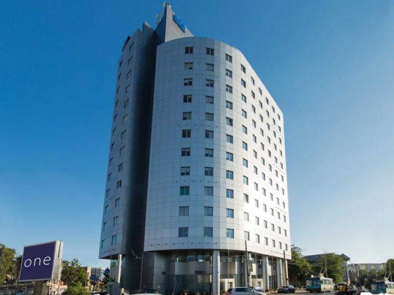 Bucharest Business Center, Victoriei, 396 - 3490 mp 0% comision!