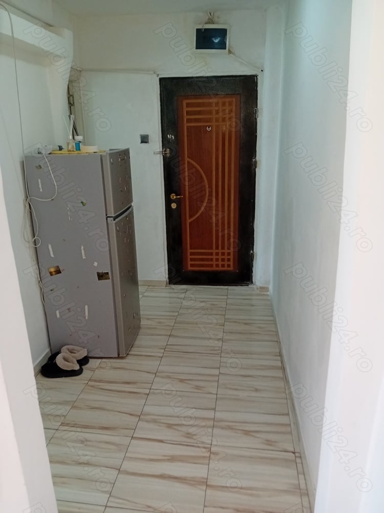 Închiriez apartament cu doua camere