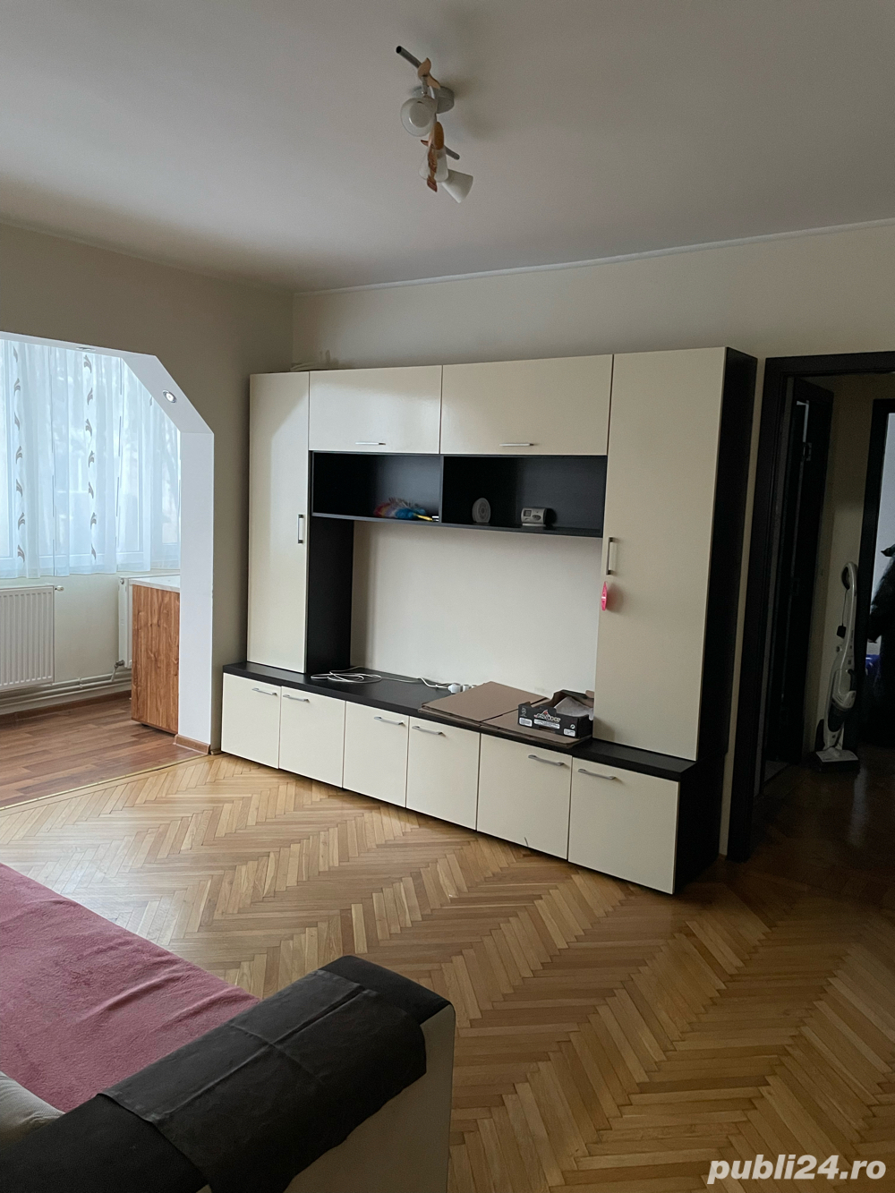 inchiriez apartament 2 camere Astra Brasov