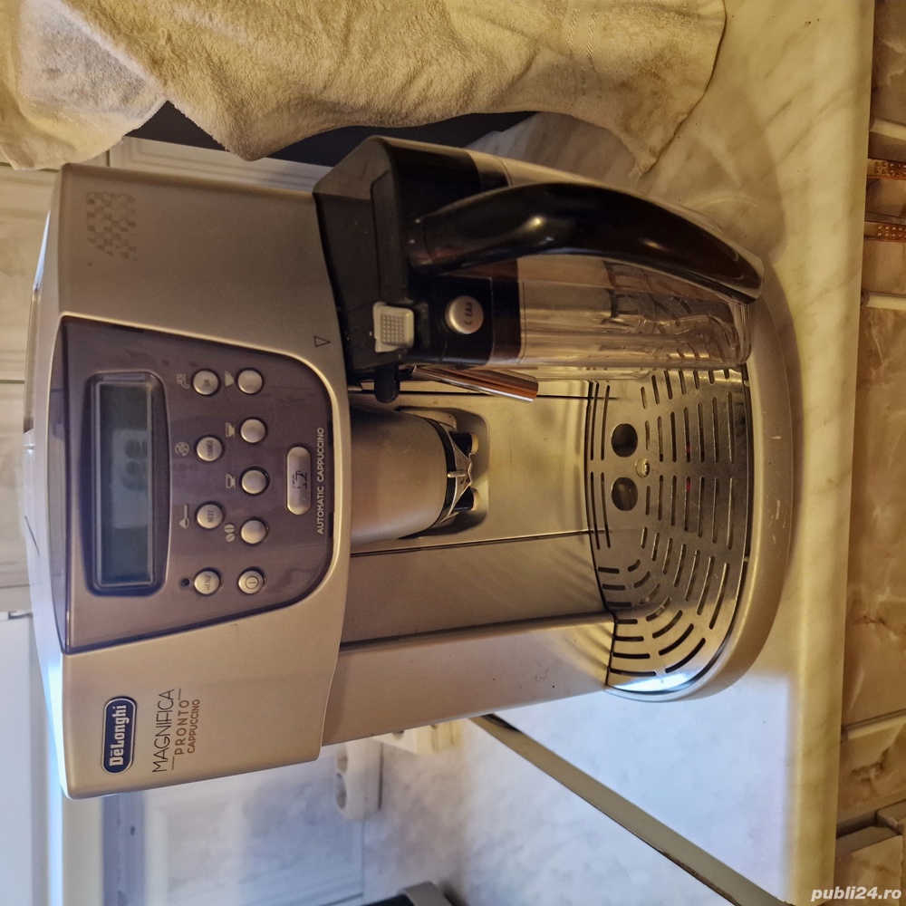Expresor de cafea automat Delonghi Magnifica Pronto Cappuccino defect 