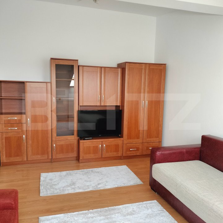 Apartament cu o camera, 38 mp, zona Gara Mica