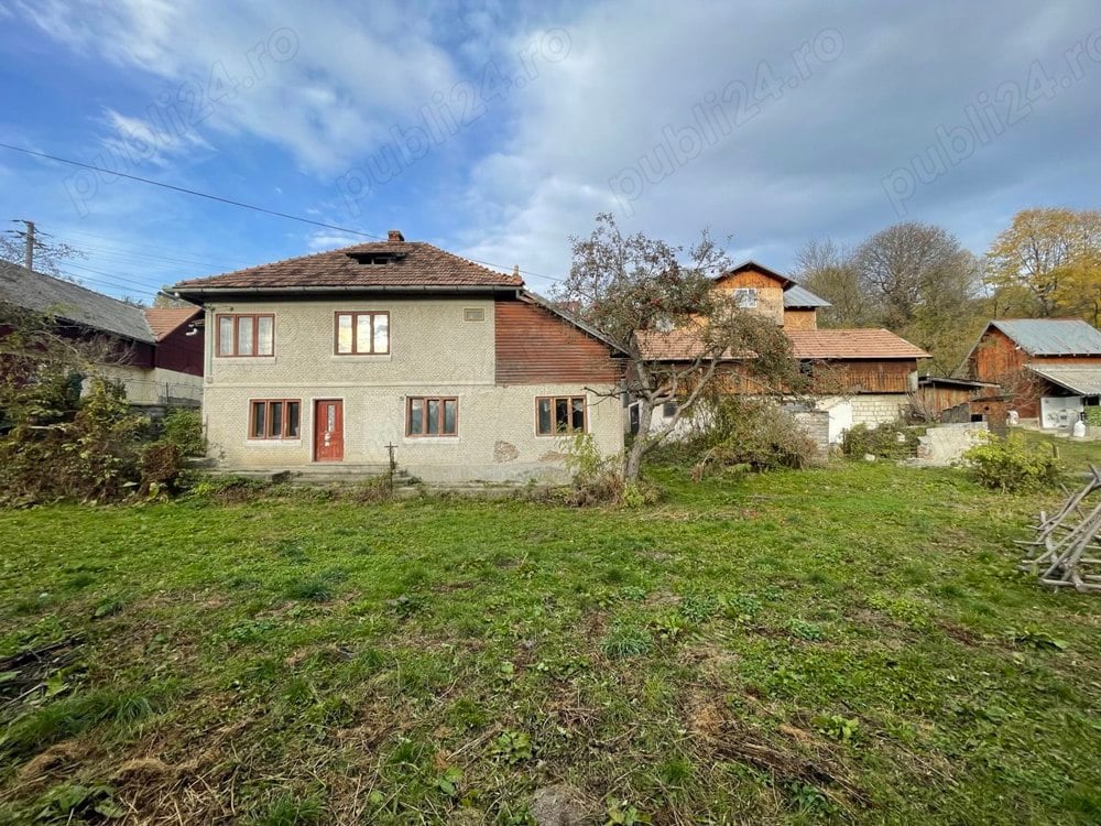 Casa, anexa cu 800mp teren de vanzare , Valea Doftanei ,PH, Centru