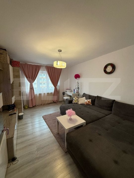 Apartament 2 camere, 50 mp, decomandat, zona 9 Mai