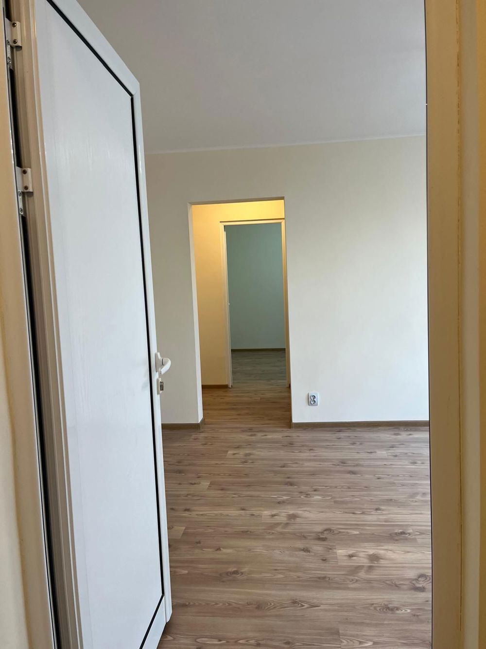 Apartament 2 camere 54mp parter Parc IOR / Dristor/ Titan