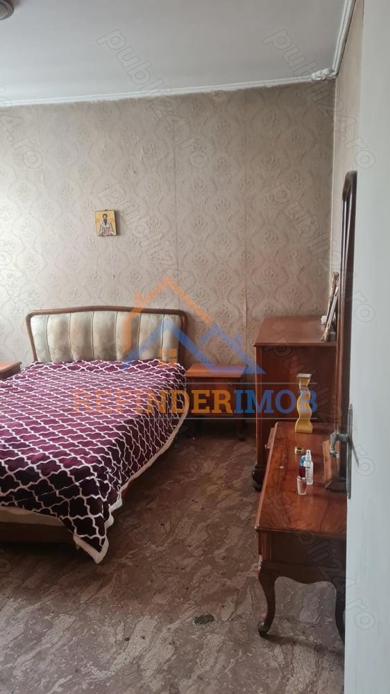 Vanzare apartament 2 camere Drumul Taberei - Parc Moghiros