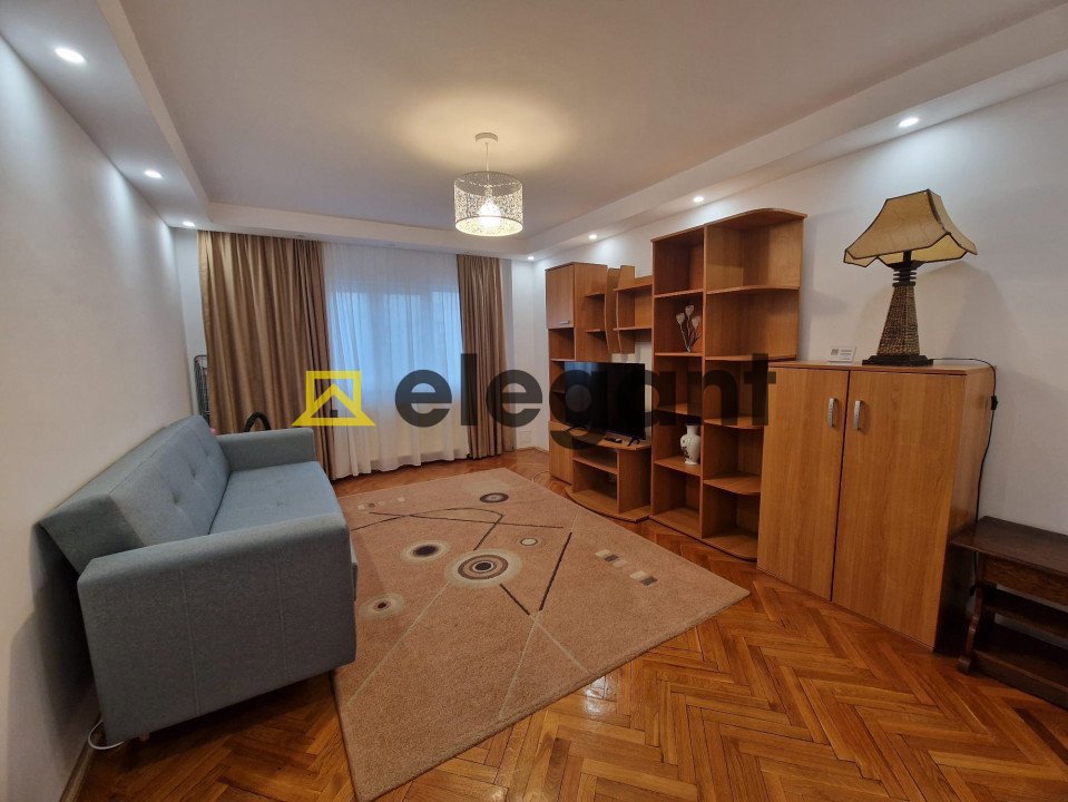 2 camere, decomandat, AC, centrala, Rovine -QFort, Borcanul cu Miere