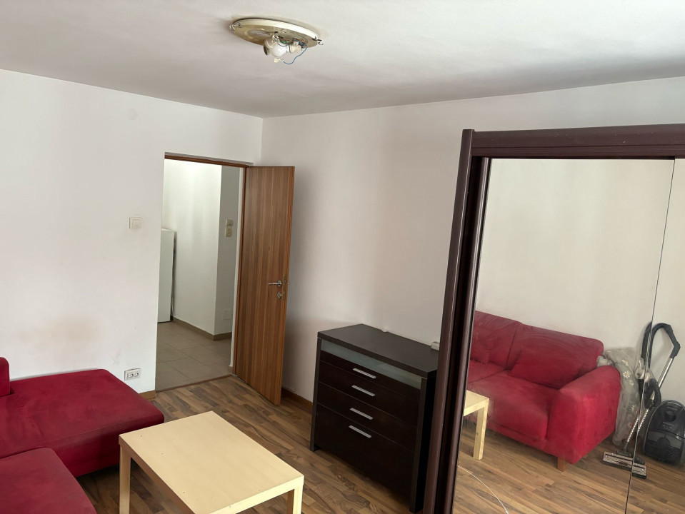 Apartament 2 camere 1/10, renovat ,anvelopat, Drumul Taberei, Valea Argesului.