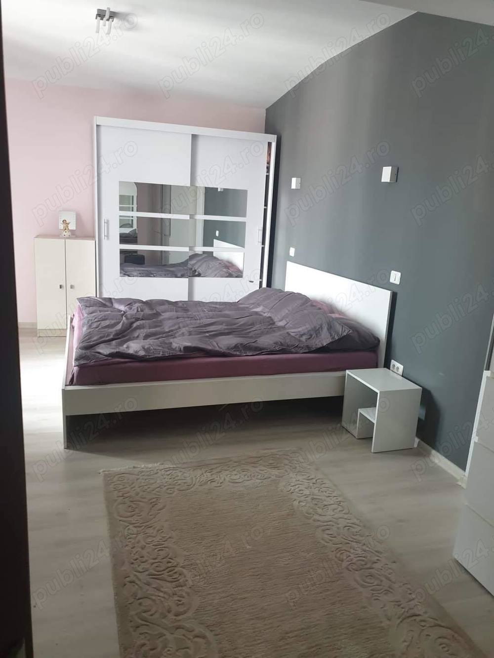 Închiriez apartament