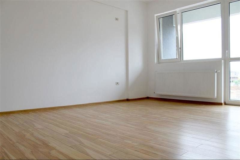 Apartament 2 camere, pret redus, langa metrou