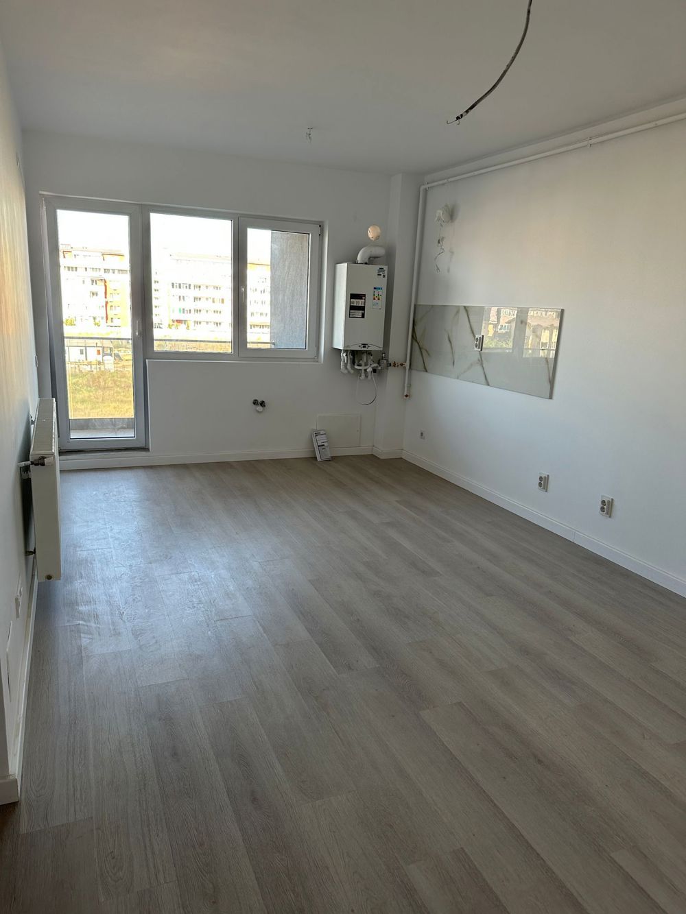 Apartament 2 camere 12 minute metrou Aparatorii Patriei