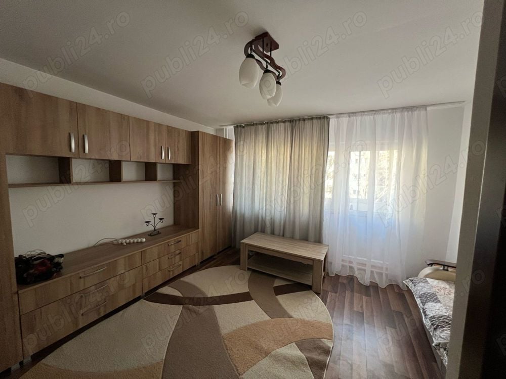 Inchiriez apartament cu 2 camere zona Steaua, langa Shopping City