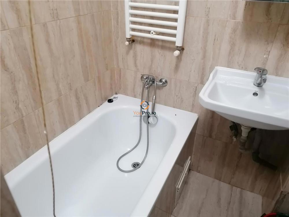 Renovata Etaj 1 cu Balcon si Centrala Proprie