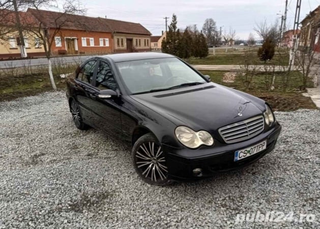 vand sau schimb cu duba mercedes c200 2.2 cdi