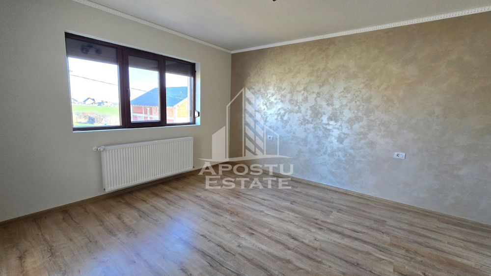 Casa spatioasa cu 7 camere si 3 bai, Giarmata