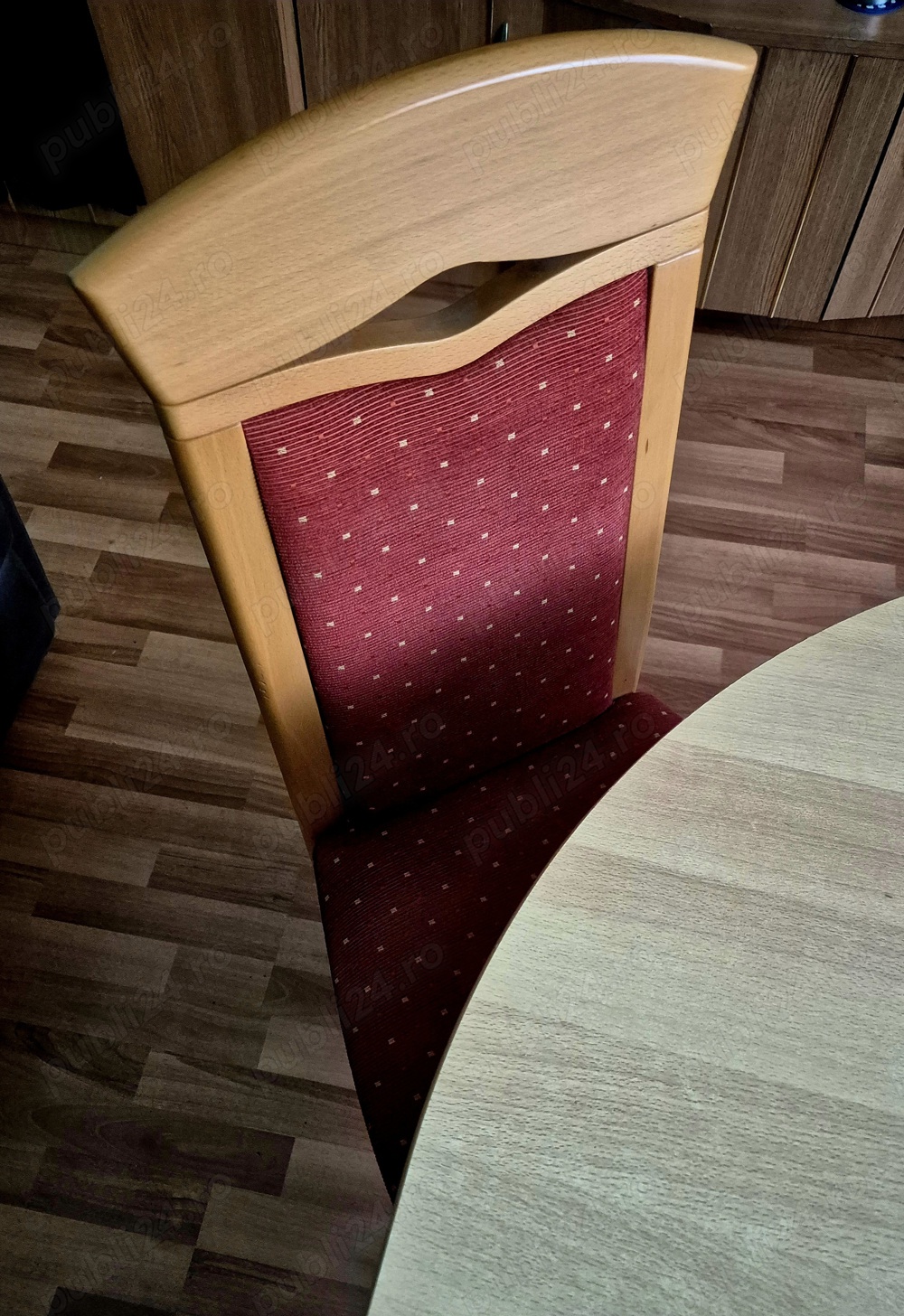 Set masa ovala extensibila 6-10 persoane (150-195 x 100 cm) stejar + 6 scaune tapisate lemn masiv