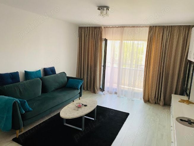 De închiriat apartament 3 camere parter lângă Parcul rozelor central