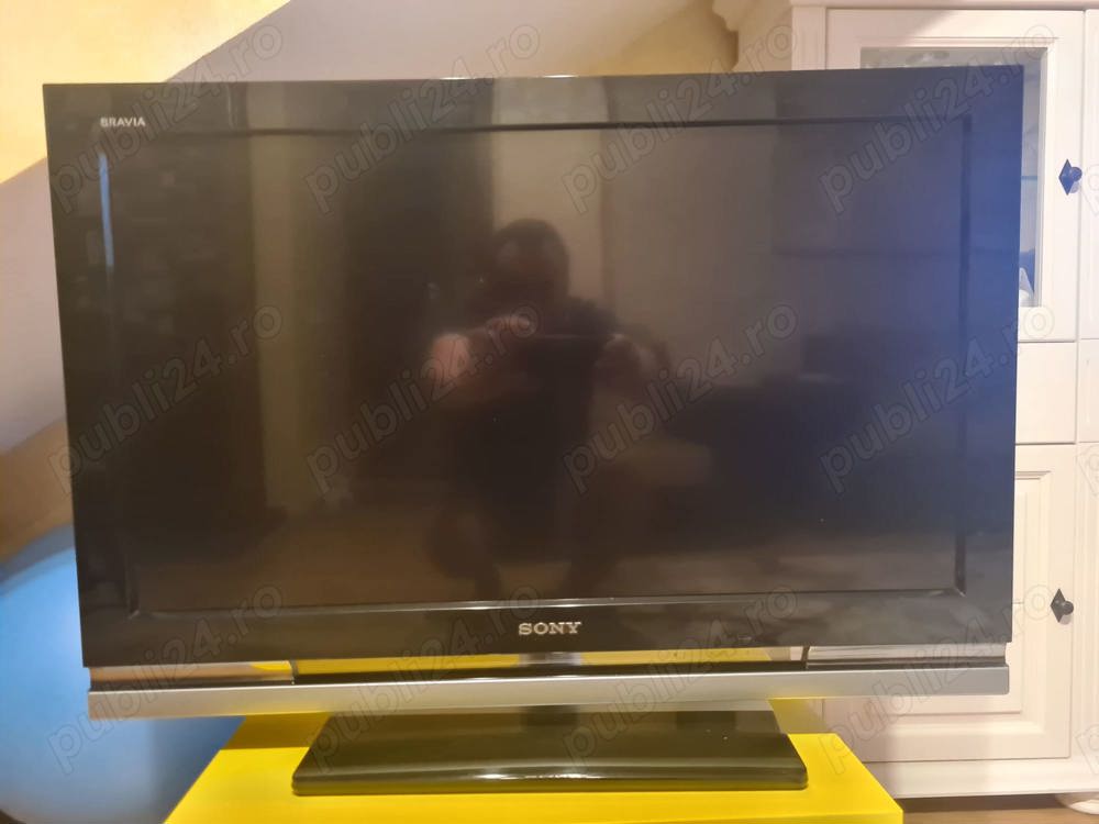 Televizor LCD BRAVIA W4000 1080p Full HD 32" (81 cm) stare foarte buna