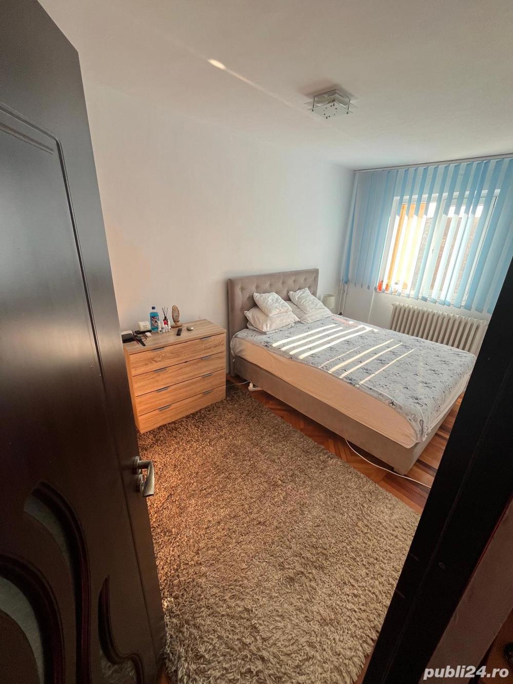 Proprietar vand apartament Sagului