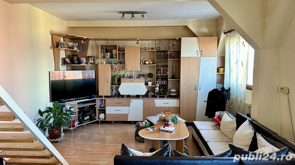 Apartament la mansarda de vanzare - mobilat si utilat!