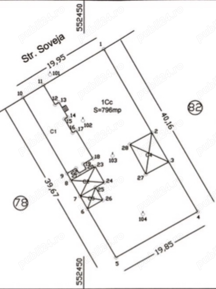 Vânzare teren și construcție demolabilă